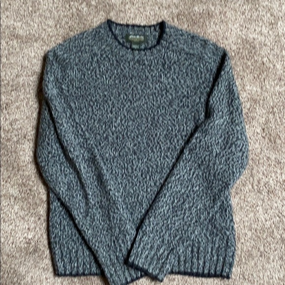 Eddie Bauer Sweaters - Eddie Bauer 80%lambs wool sweater